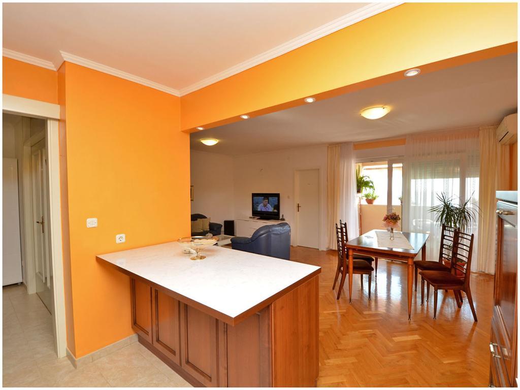 Apartment Laura Podstrana Camera foto